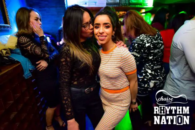 Meet girls near you Melbourne singles nightlife bars