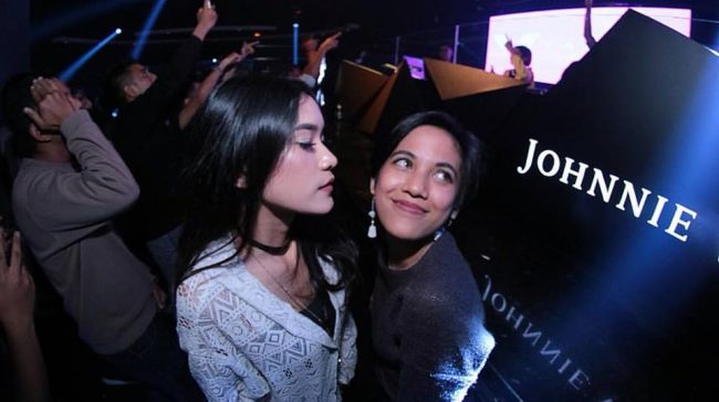 Cewek di dekat Anda bandung single kehidupan malam bar