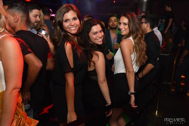 Girls near you Atlantic City nightlife hook up bars Boardwalk