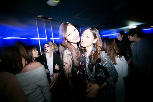 Girls near you Kyoto nightlife hook up bars Kiyamachi Dori 