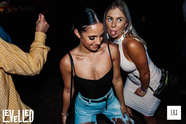 Singles nightlife Brisbane pick up girls get laid Fortitude Valley