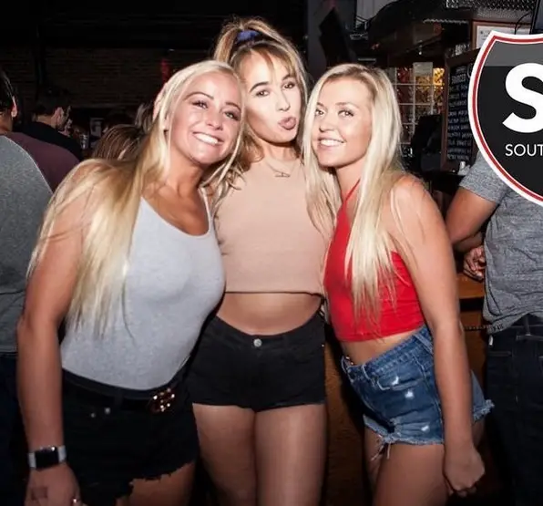 Girls near you Knoxville nightlife hook up bars Market Square 