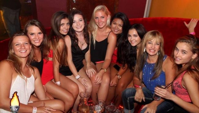 Where Is a Good Place to Meet Mature Women in Vegas?