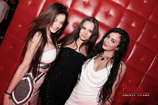 Girls near you Suzhou singles nightlife hook up bars