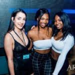 meet-single-girls-online-windsor-get-laid-nightclubs-bars