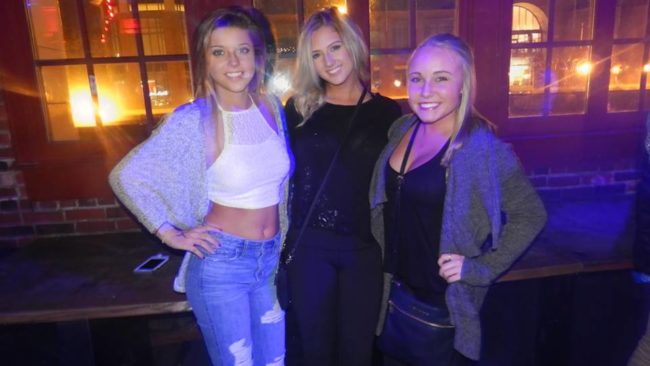 Girls near you Columbus nightlife hook up bars High Street