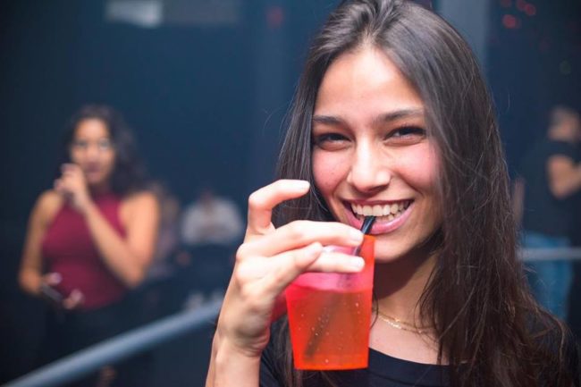 Girls near you Fort Lauderdale nightlife hook up bars