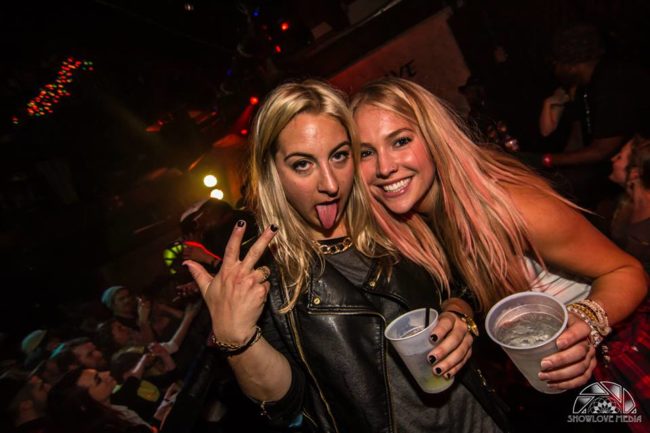 15 Places and Bars to Find Single Cougars In Denver in 2020