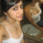 Best Places To Meet Girls In Ahmedabad & Dating Guide