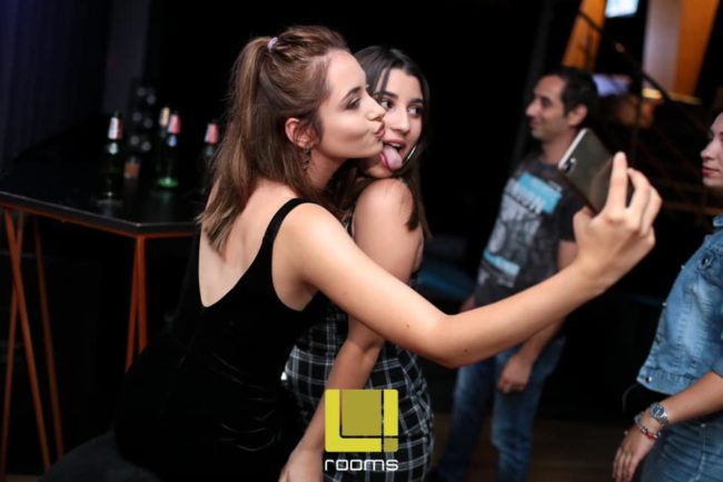 Girls near you Brasov singles nightlife hook up bars