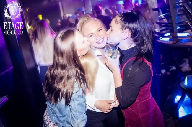 Girls near you Malmo nightlife hook up bars Stortorget