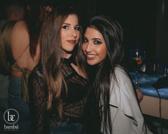 Girls near you Cordoba singles nightlife hook up bars