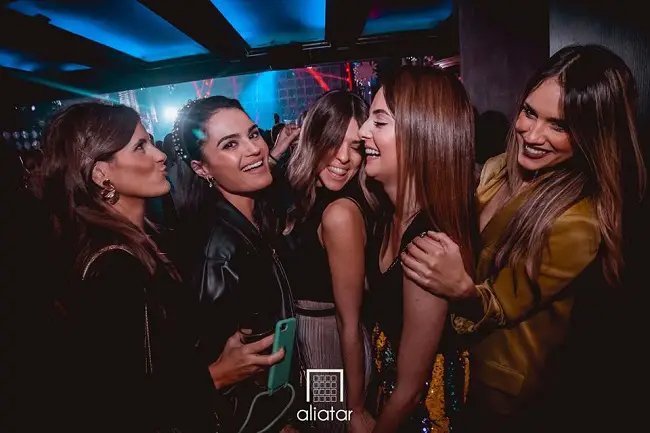 Girls near you Granada singles nightlife hook up bars