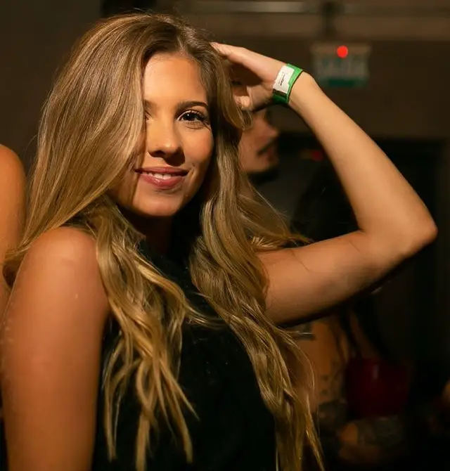 Girls near you Curitiba singles nightlife hook up bars