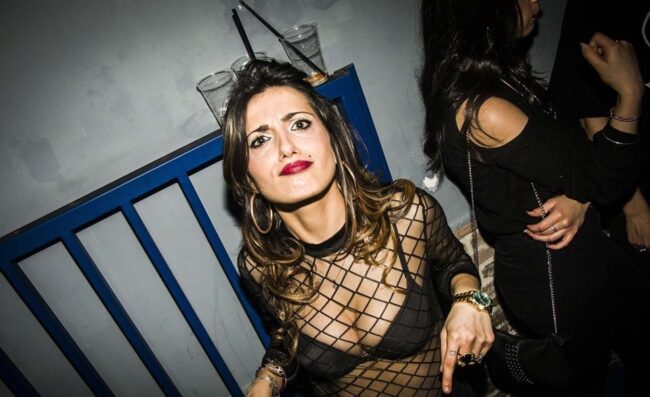 Girls near you Palermo singles nightlife hook up bars