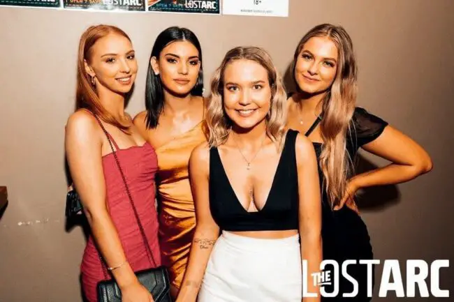 Girls near you Darwin singles nightlife hook up bars