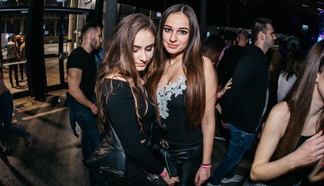 Singles nightlife Debrecen pick up girls get laid