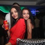 single-girls-near-you-linz-nightlife-hook-up-bars